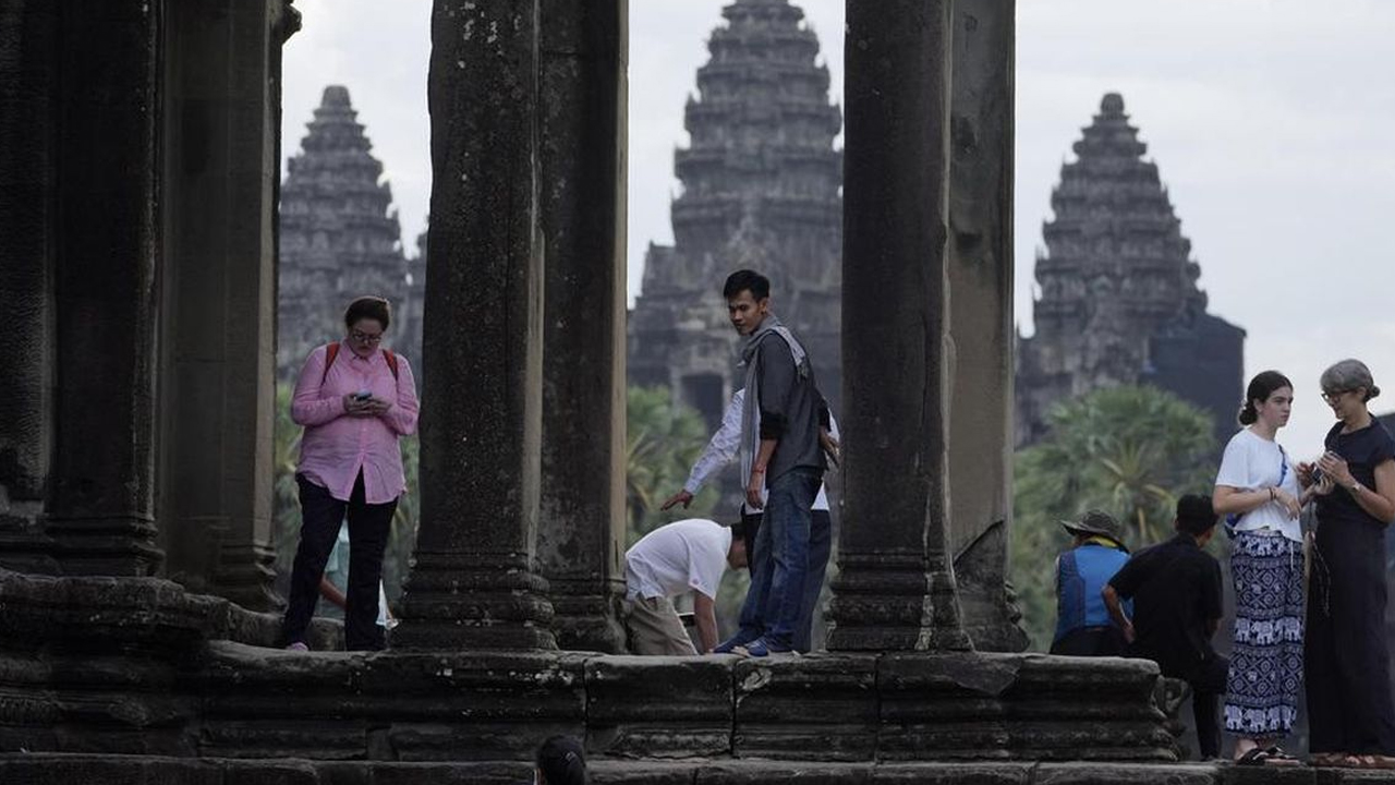 Tragis! Tiga Turis Tewas Tersambar Petir di Angkor Wat Kamboja